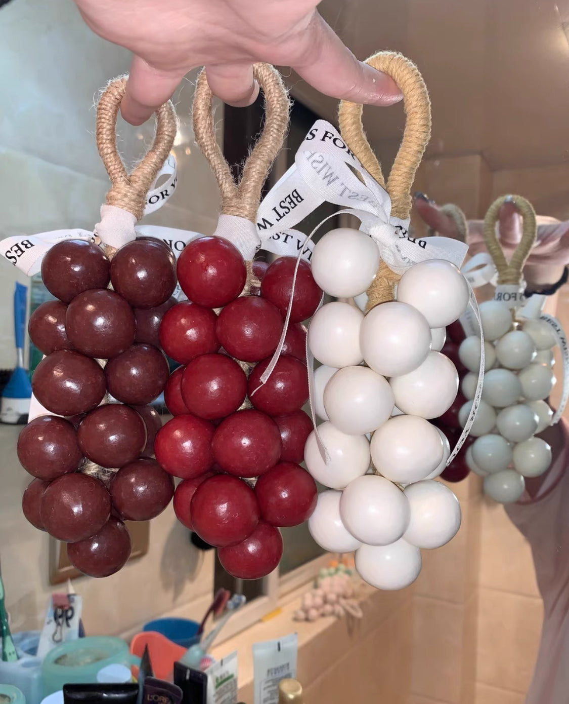 Handmade Grape Soap for Natural Moisture and a Gentle Cleanse, Leaves Skin Feeling Silky-soft with a Lasting, Subtle Fragrance