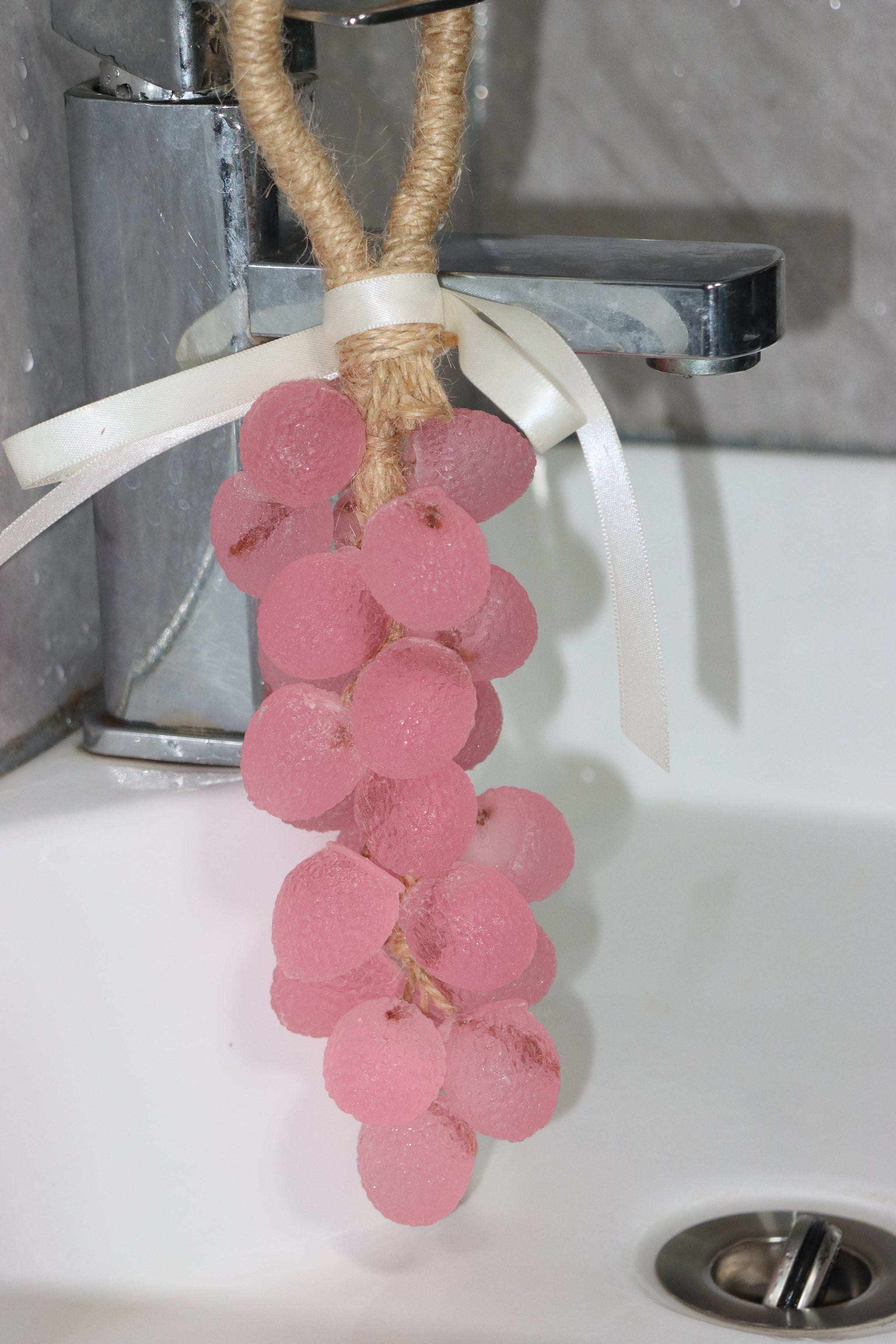 Handmade Lychee-Shaped Essential Oil Soap Skewer | Natural Fruity Scent | Creative Bathing Gift