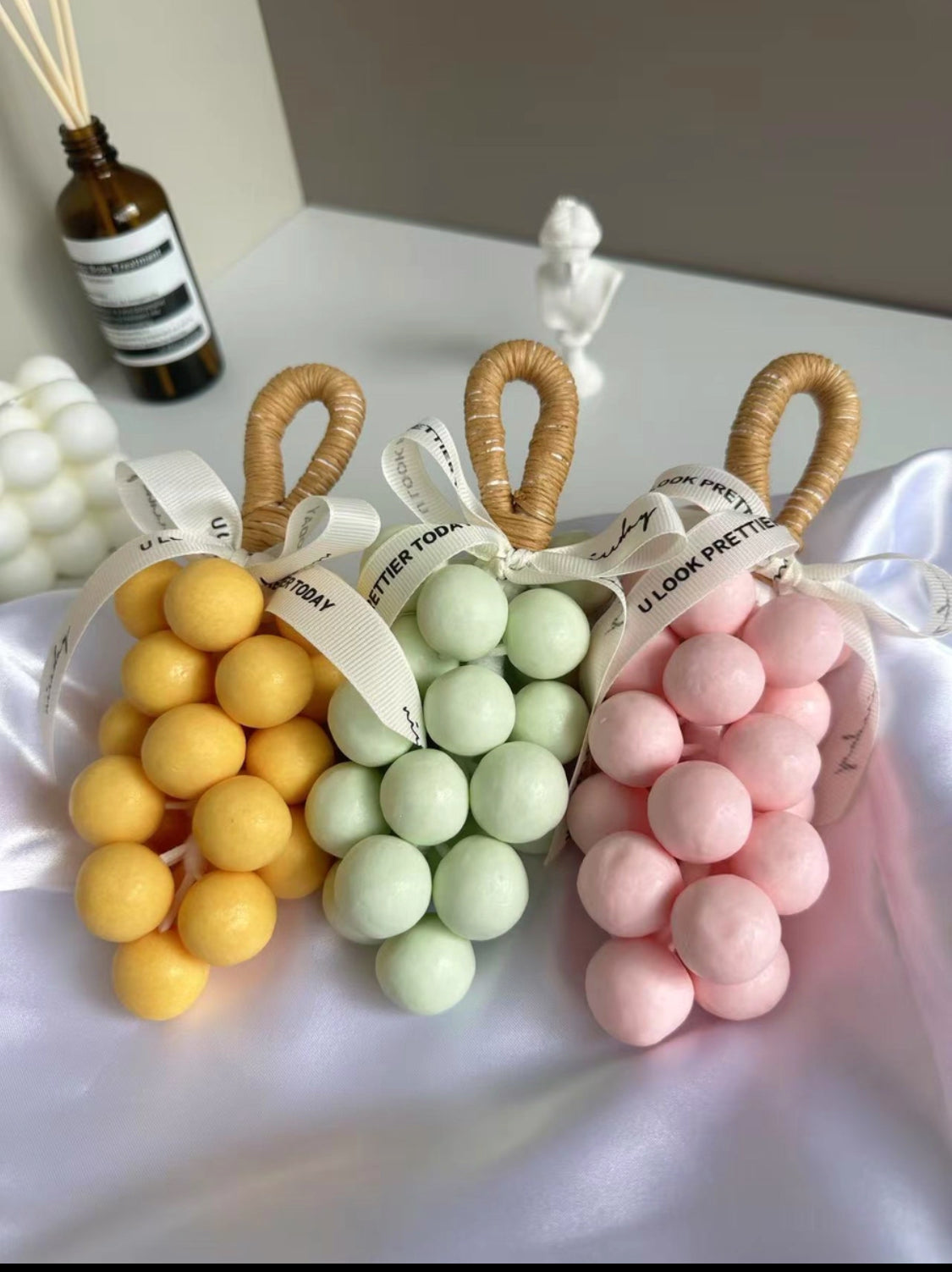 Handmade Grape Soap for Natural Moisture and a Gentle Cleanse, Leaves Skin Feeling Silky-soft with a Lasting, Subtle Fragrance