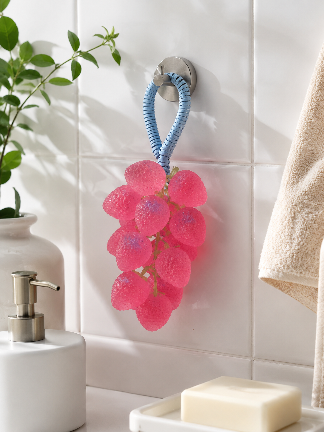 Handmade Strawberry Cluster Soap – 16 Strawberry Artisan Soap Bunch | Fruit Shaped Glycerin Soap Gift (130g)