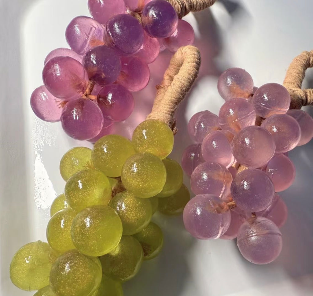 Silicone Ice Molds Fun Shapes  Small Round Ice Cube Tray, Makes 22 Sphere Shape Ice Balls for Chilling Whiskey Cocktails、Candle、Soap