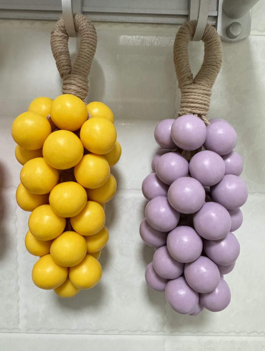 Handmade Grape Soap for Natural Moisture and a Gentle Cleanse, Leaves Skin Feeling Silky-soft with a Lasting, Subtle Fragrance