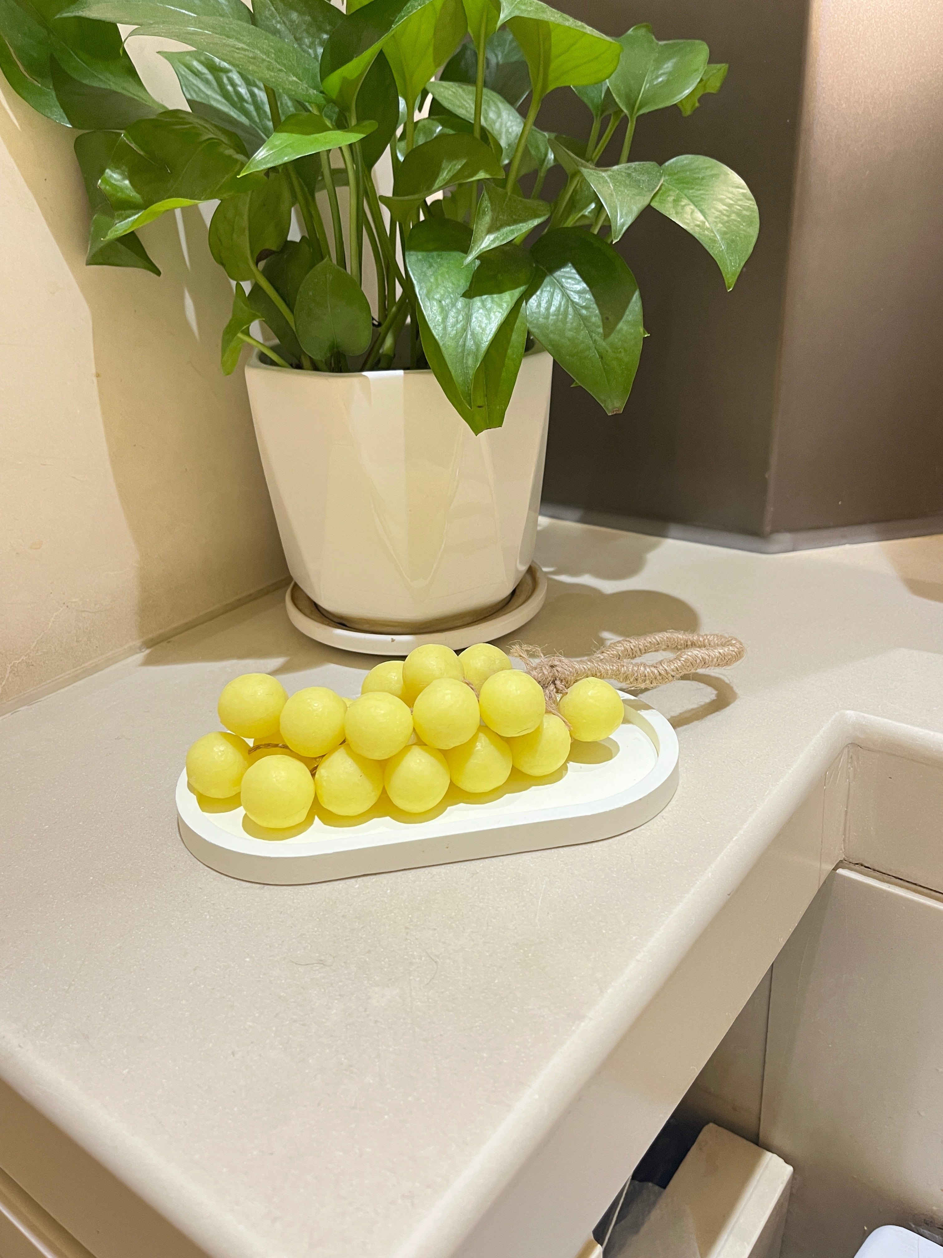 Handmade Grape Soap for Natural Moisture and a Gentle Cleanse, Leaves Skin Feeling Silky-soft with a Lasting, Subtle Fragrance